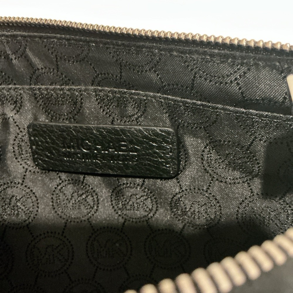 Michael Kors Double Zip Wristlet Womens OS Black White Excellent Pebbled Leather - Picture 3 of 8